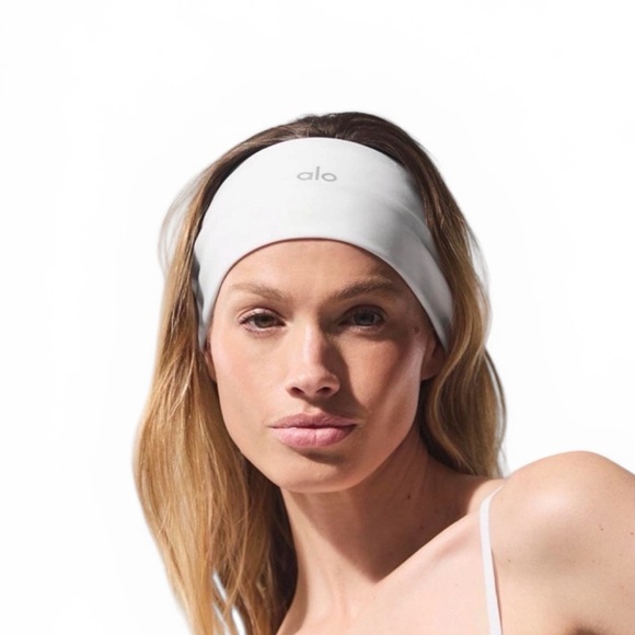 ALO Yoga Accessories - Alo Yoga Ribbed Wide Headband – NWT